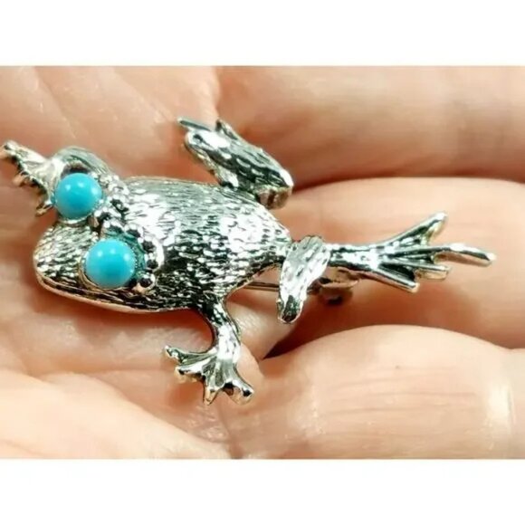Vintage Frog Brooch, Faux Turquoise, Silver Tone, Emmons 1970s Jewelry. - Picture 4 of 4